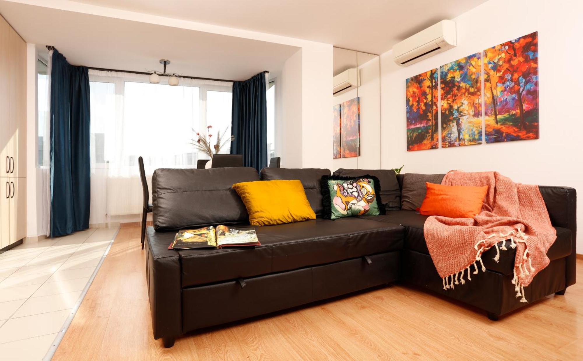 Enchanting Retreat - Historic Old Town - Pet-Friendly Haven - Steps From Unirii Bükreş Dış mekan fotoğraf