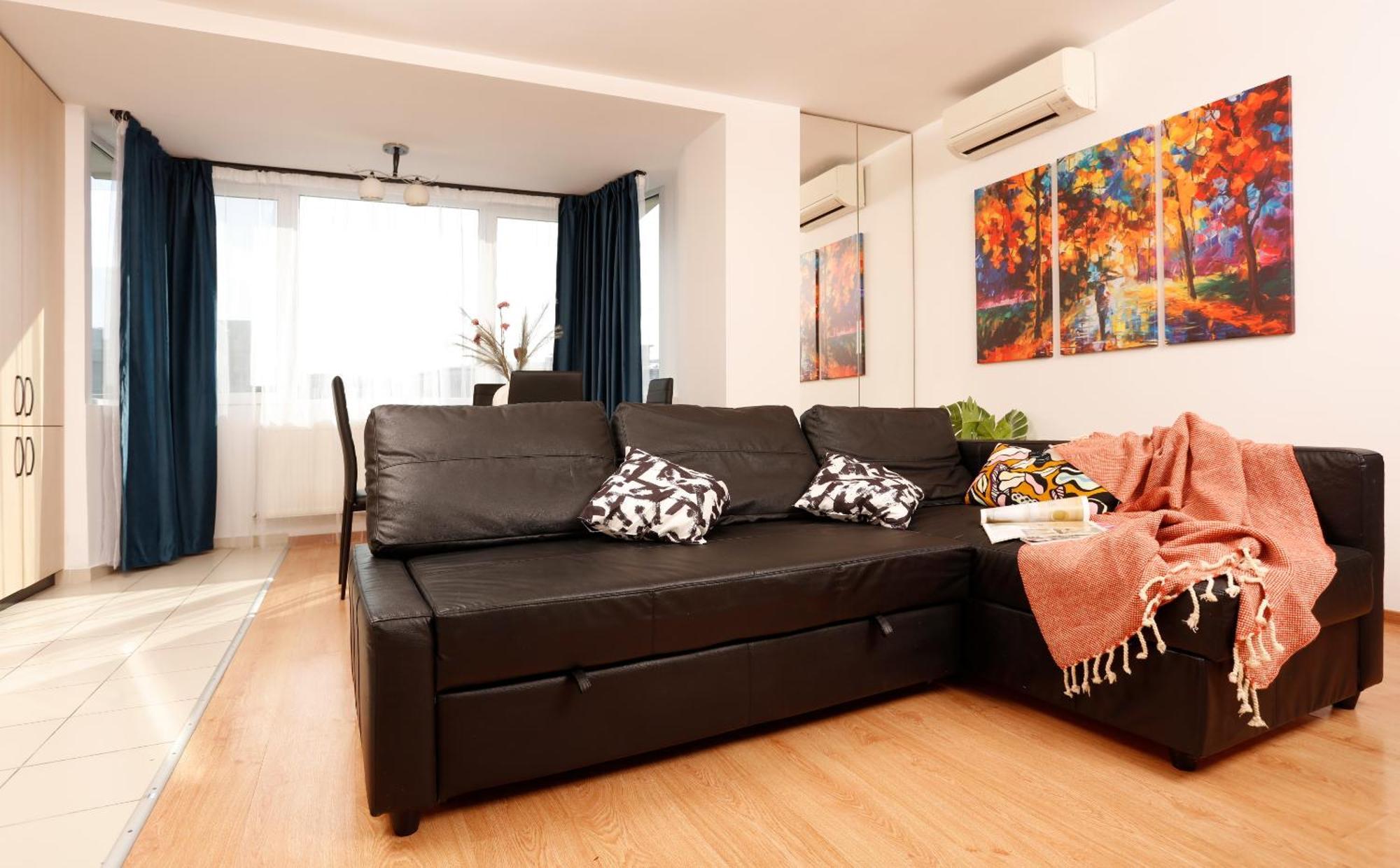 Enchanting Retreat - Historic Old Town - Pet-Friendly Haven - Steps From Unirii Bükreş Dış mekan fotoğraf