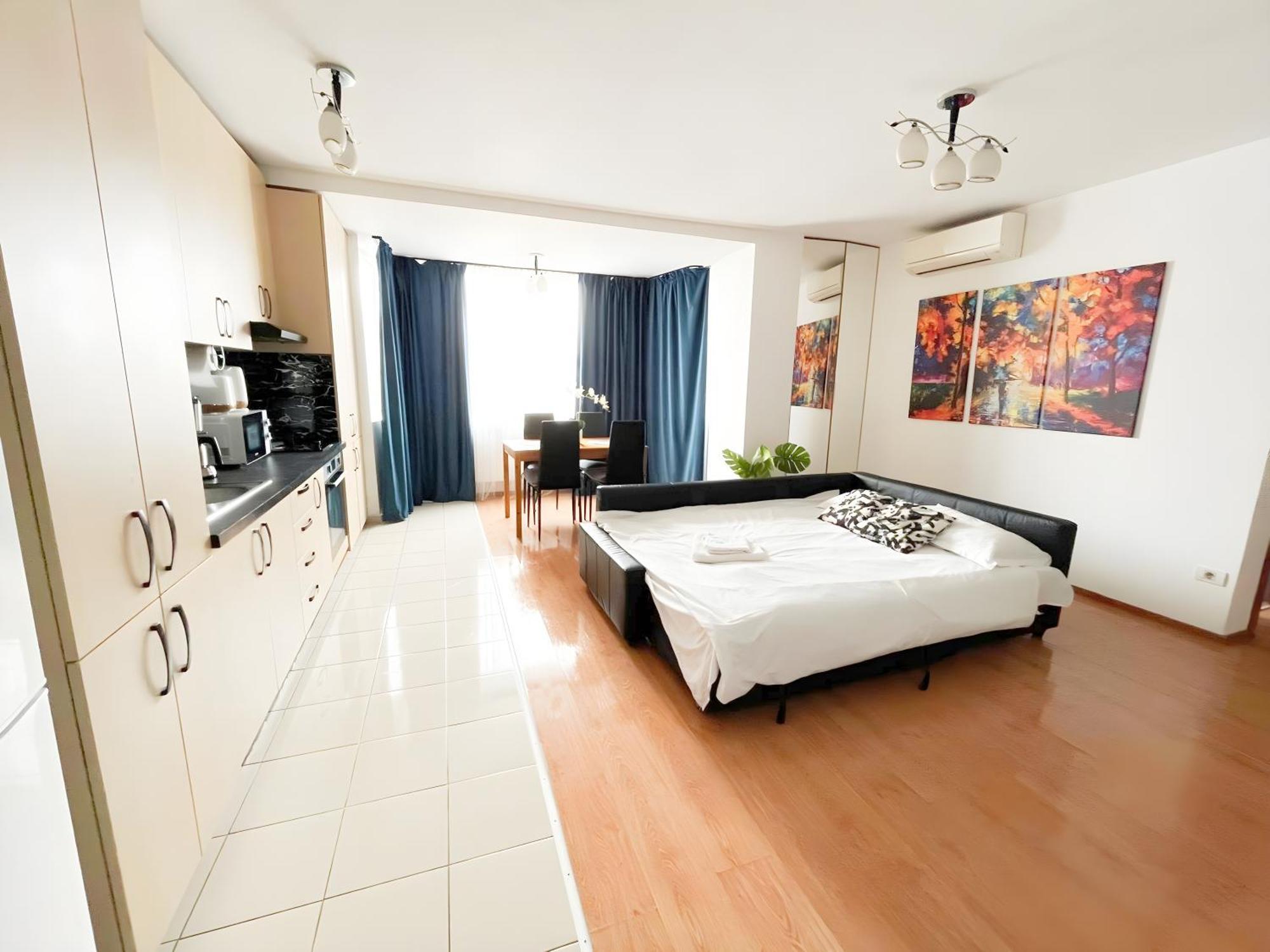 Enchanting Retreat - Historic Old Town - Pet-Friendly Haven - Steps From Unirii Bükreş Dış mekan fotoğraf
